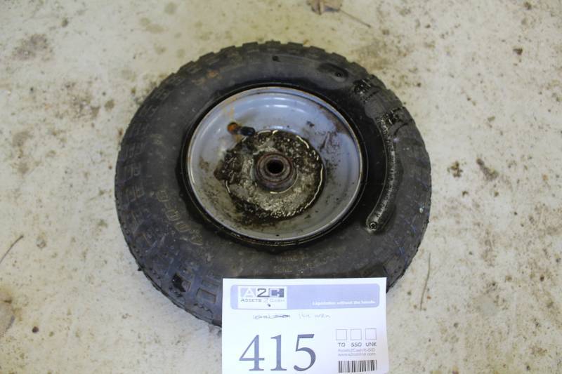 lot 415 image: 4.00-6 Utility Tire with Wheel