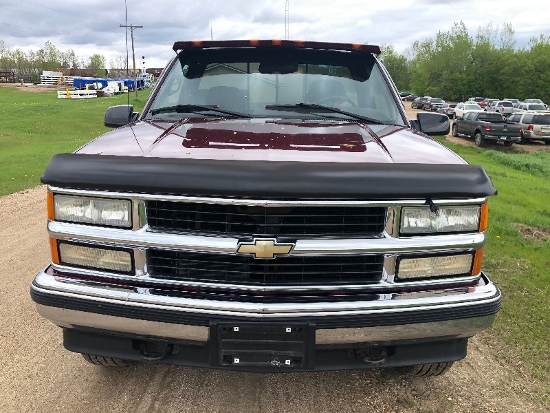 1995 CHEVY 1500 4X4 NO RESERVE