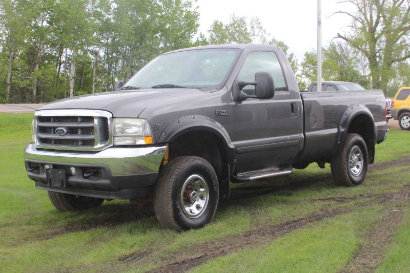 lot 3766 image: 2002 Ford F250 Super Duty 4x4