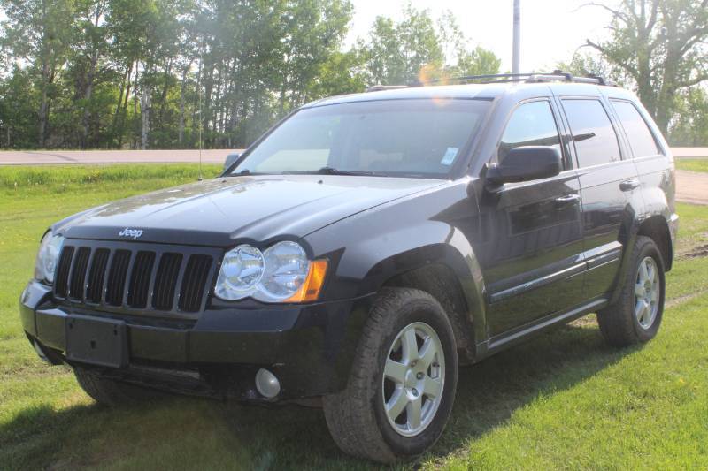 lot 3765 image: 2009 Jeep Grand Cherokee Laredo 4x4 - PICTURES UPDATED -
