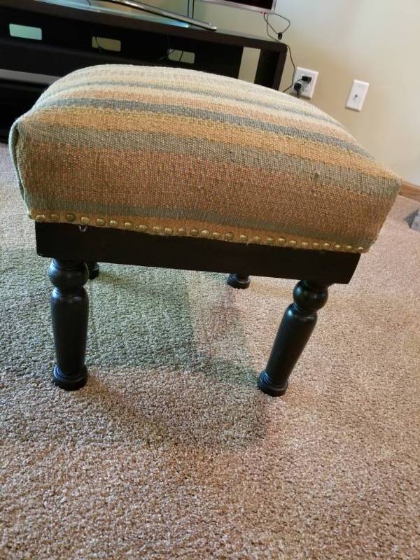 lot 48 image: Striped Footstool Ottoman on Peg Legs