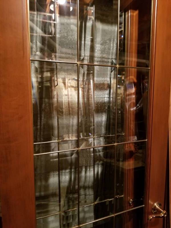 lot 26 image: Glass Panel Doors