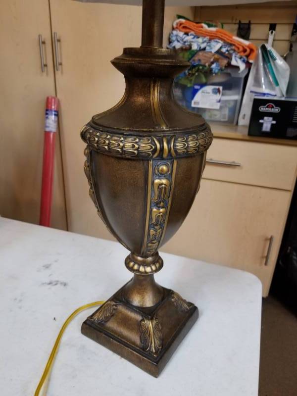 lot 57 image: Contemporary Urn Lamp