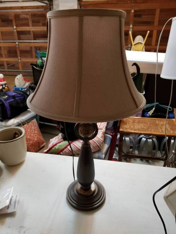 lot 59 image: Contemporary Table Lamp
