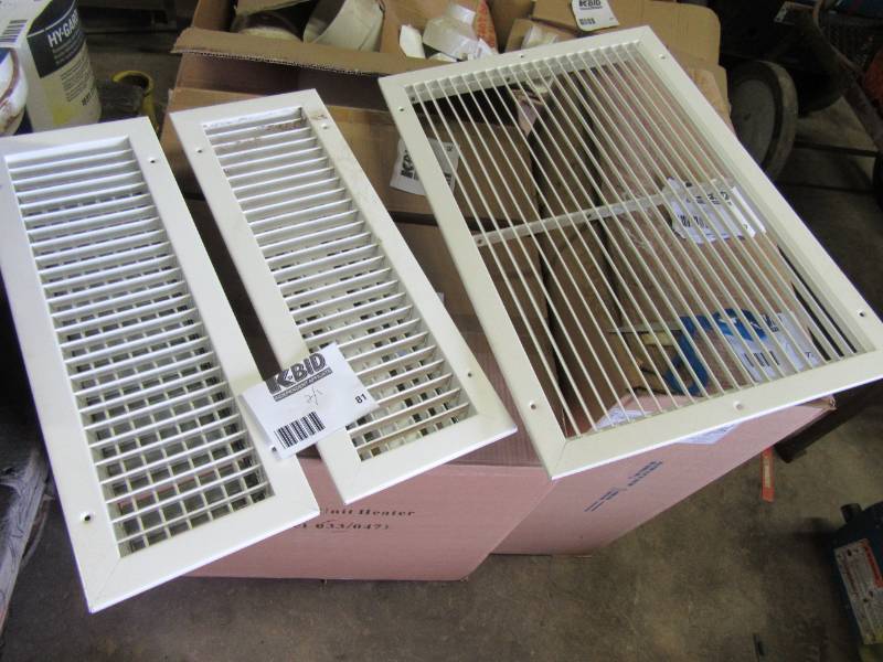 lot 81 image: Titus Vent Covers