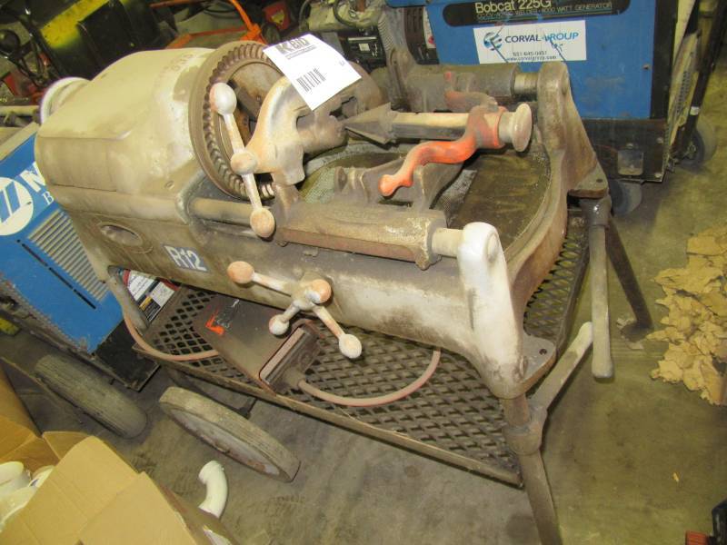 lot 84 image: Ridgid 353 Pipe Threading Machine