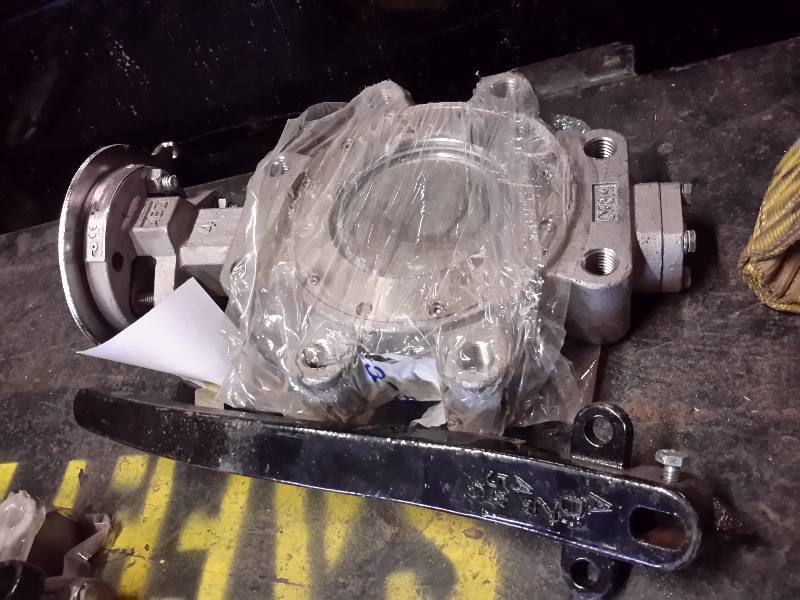 lot 172 image: ABZ  Valve