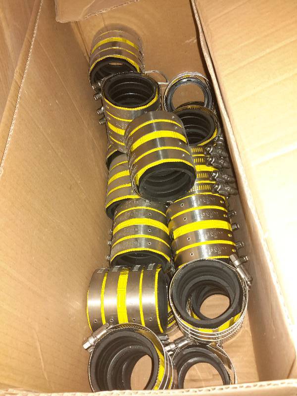 lot 185 image: Box of NSF Couplings, 2