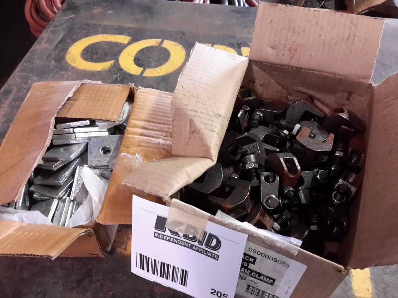 lot 205 image: 1 Box of Black 38 Beam Clamps, 1 Box Square Washers