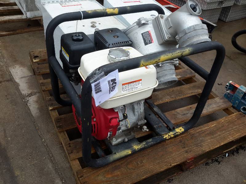 lot 14 image: NorthStar Semi-Trash Water Pump