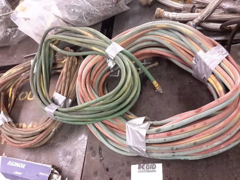 lot 123 image: Lot of Air Hoses
