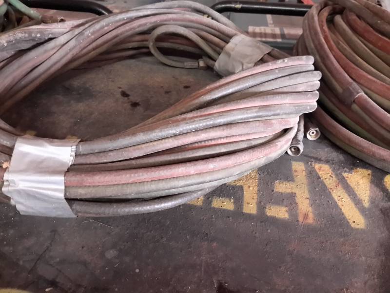 lot 133 image: Lot of Air Hoses