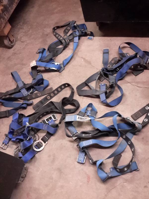 lot 143 image: Lot of Safety Harnesses