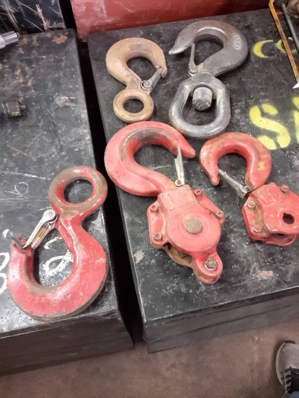 lot 227 image: Lot of Large Hooks