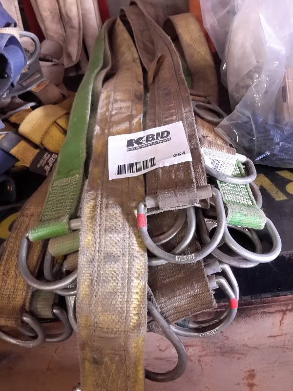 lot 254 image: Heavy Duty Straps with Solid End Pieces