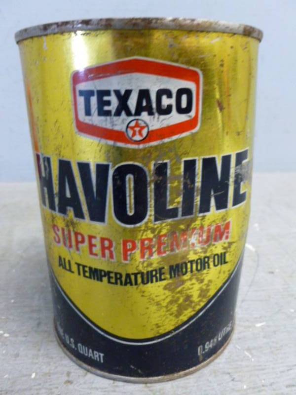 lot 7 image: Vintage Oil Can
