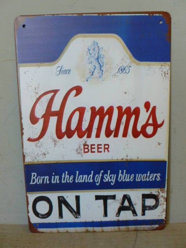 lot 11 image: Sign