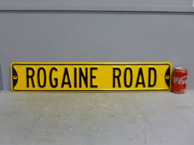 lot 21 image: Sign