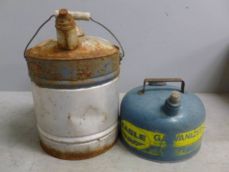 lot 29 image: Vintage Oil Can