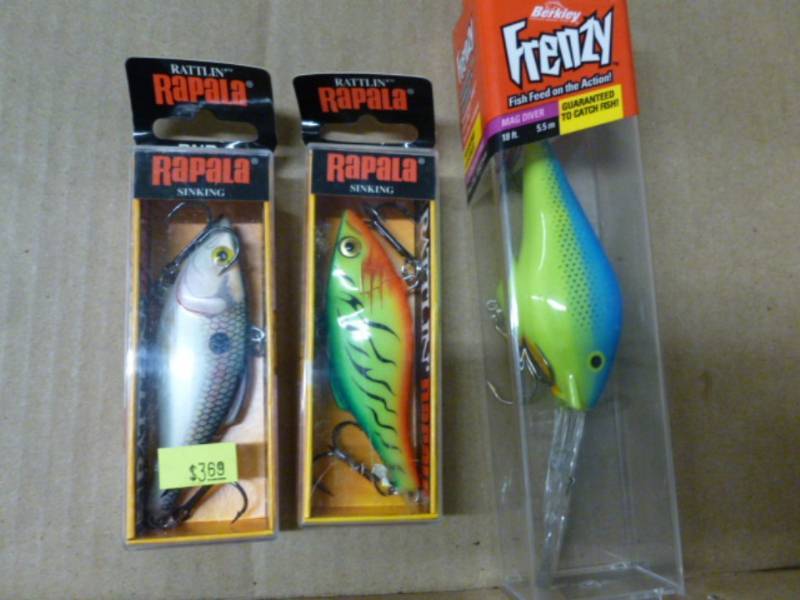 lot 30 image: New Crank Baits