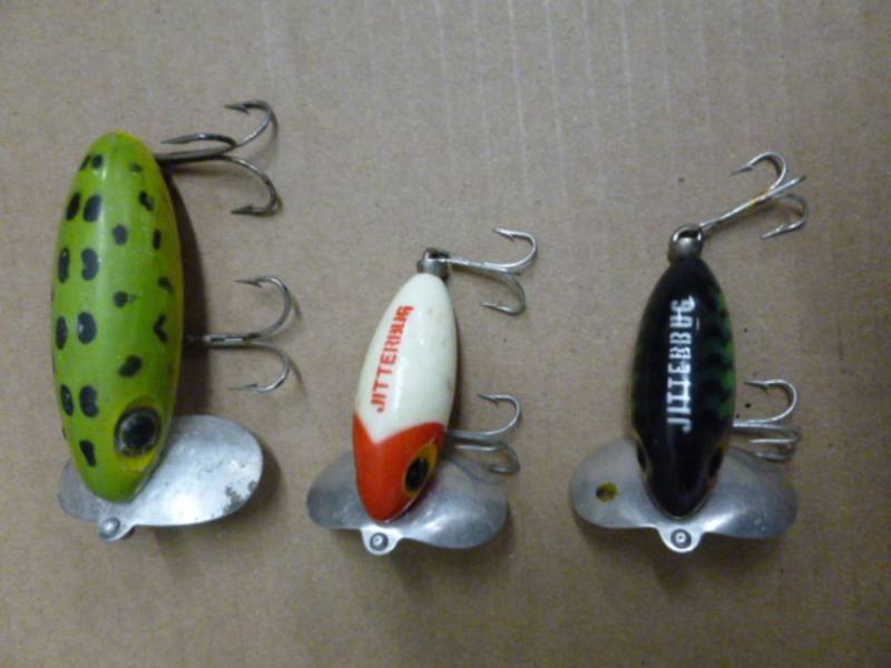 lot 41 image: Vintage Fishing Baits