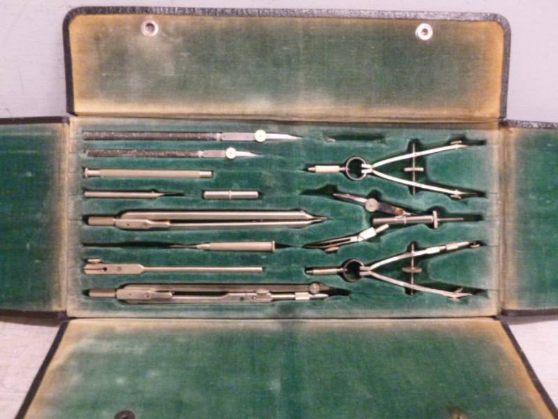 lot 61 image: Antique Measurement Set