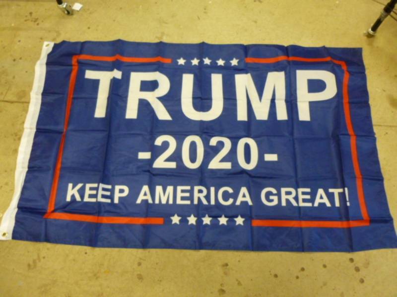 lot 90 image: Trump Flag