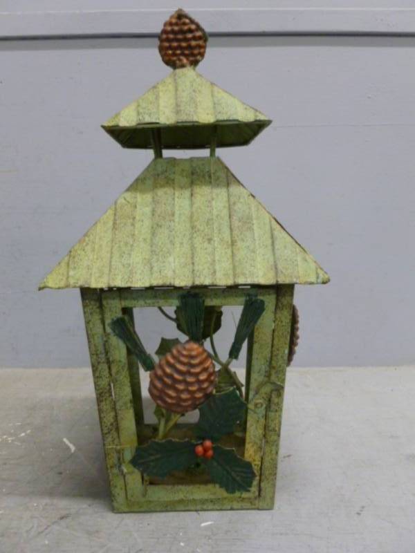 lot 92 image: Candle Lantern