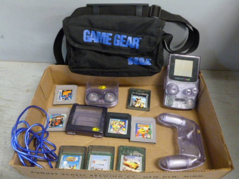 lot 93 image: Nintendo Gameboy