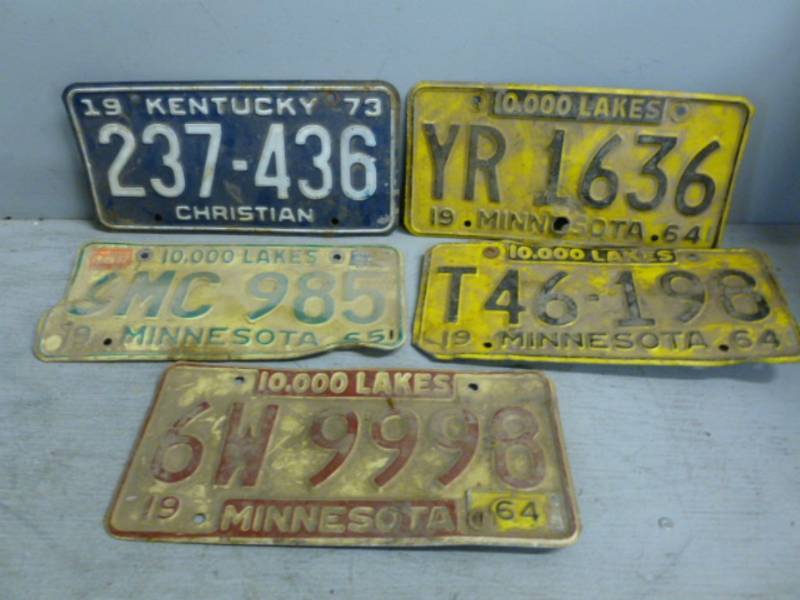 lot 113 image: Vintage License Plates