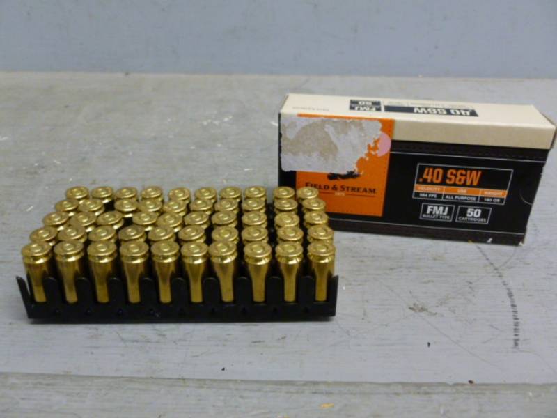 lot 118 image: Pistol Ammo