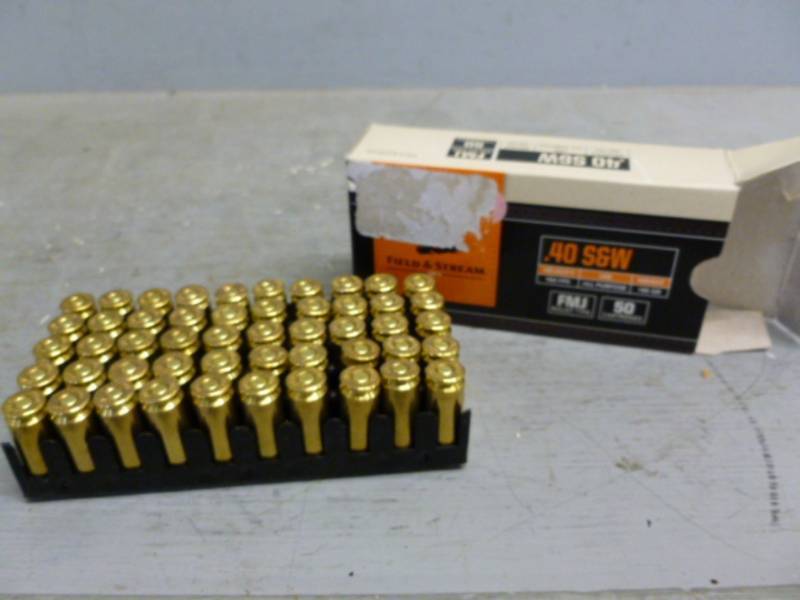 lot 119 image: Pistol Ammo