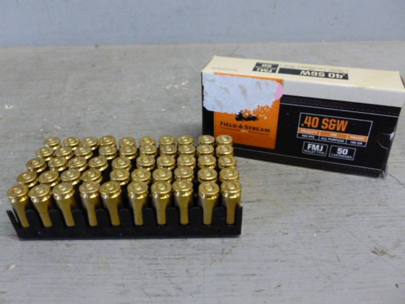 lot 122 image: Pistol Ammo
