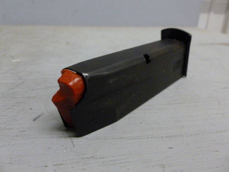 lot 130 image: Gun Clip
