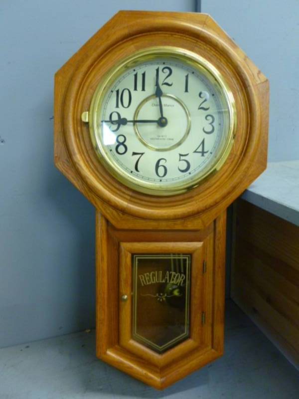 lot 154 image: Pendulum Clock