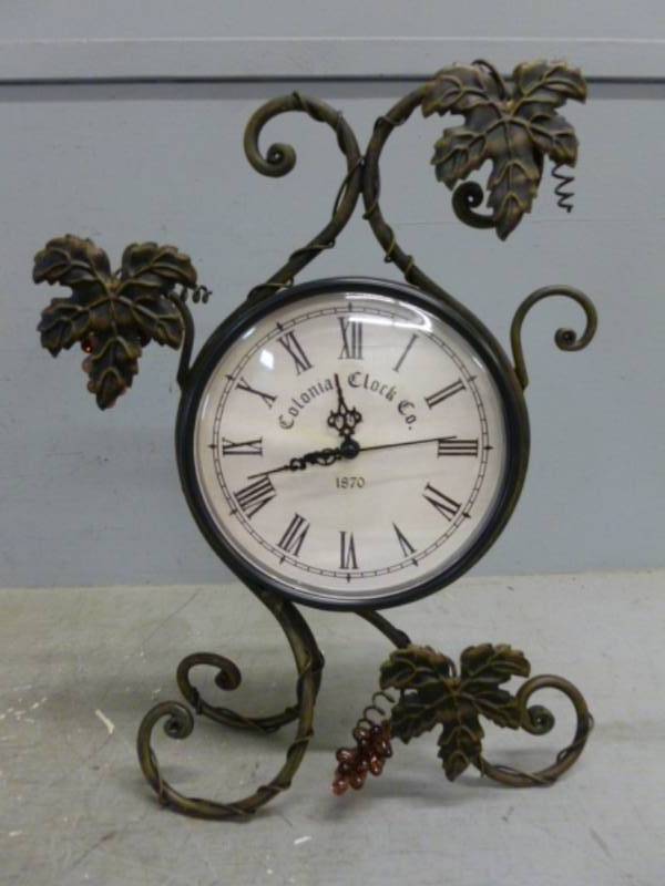 lot 155 image: Clock