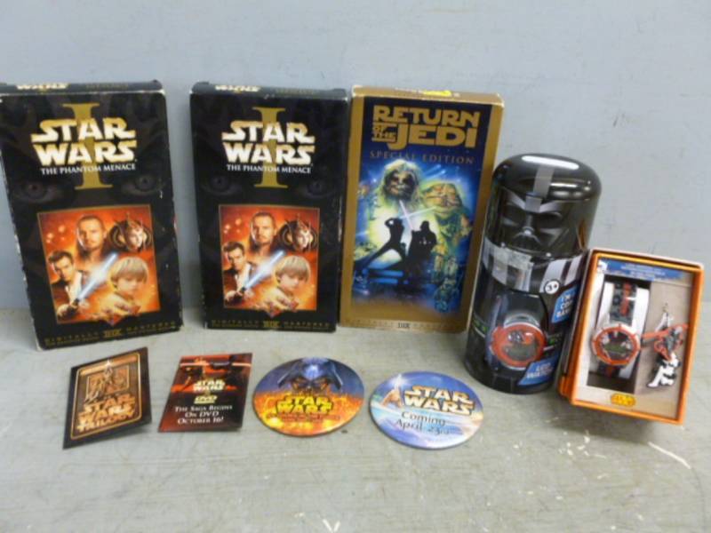 lot 164 image: Star Wars Collectibles