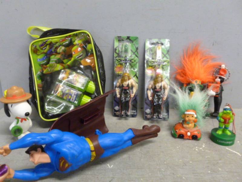 lot 167 image: Toys