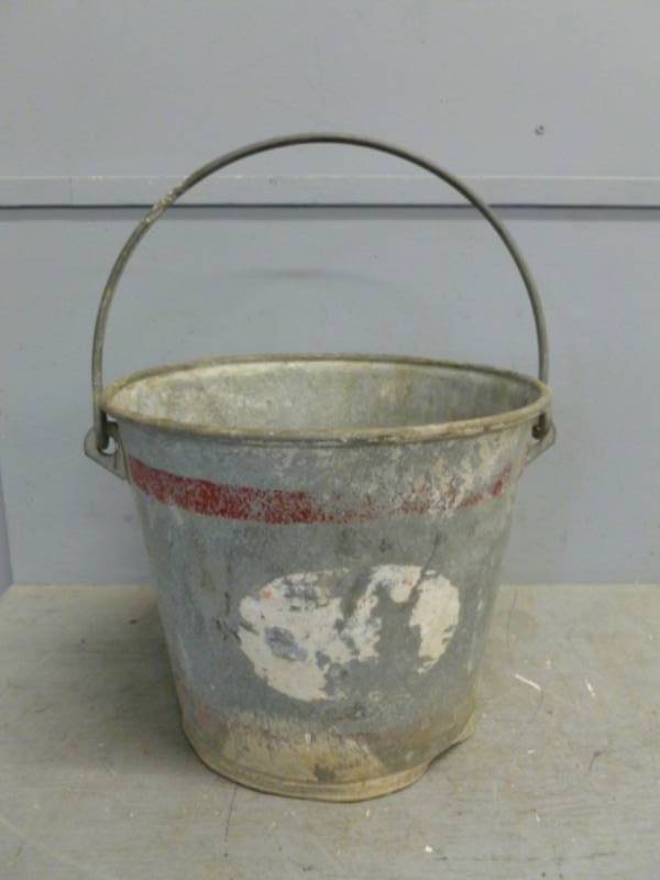 lot 208 image: Vintage Galvanized Steel Pail