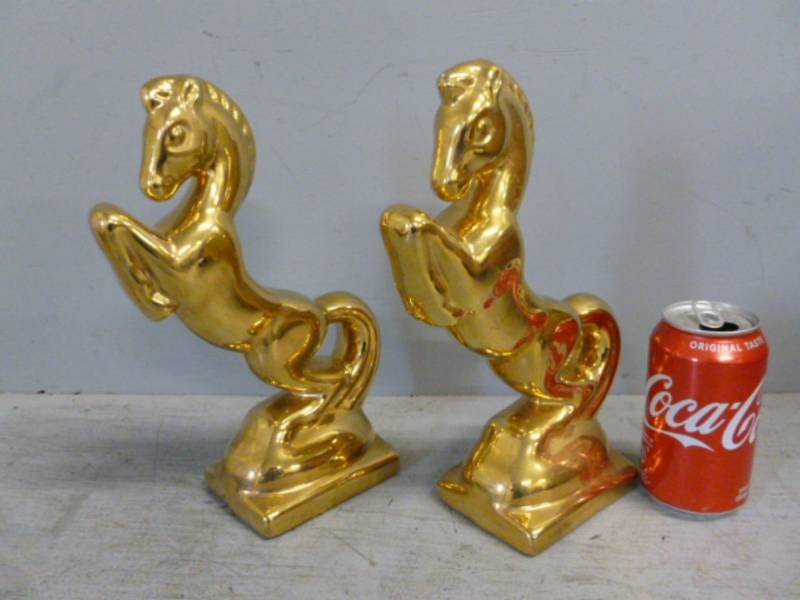 lot 218 image: Decorative