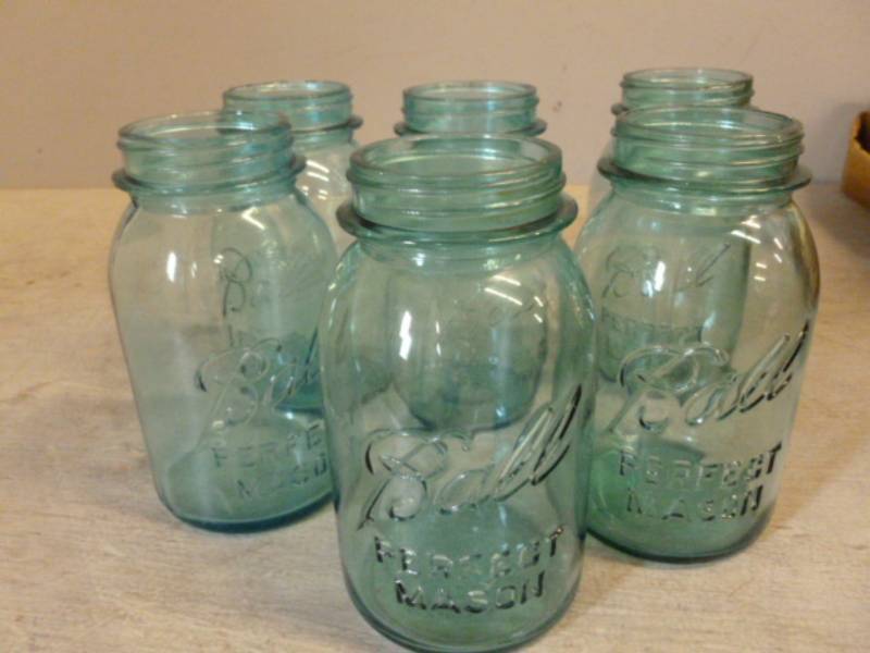 lot 220 image: Vintage Ball Jars