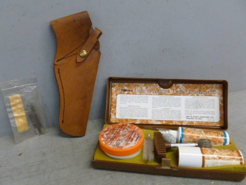 lot 239 image: Pistol Holster