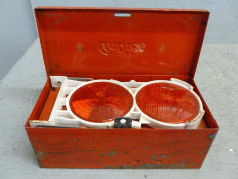 lot 259 image: Vintage Emergency Reflector Set
