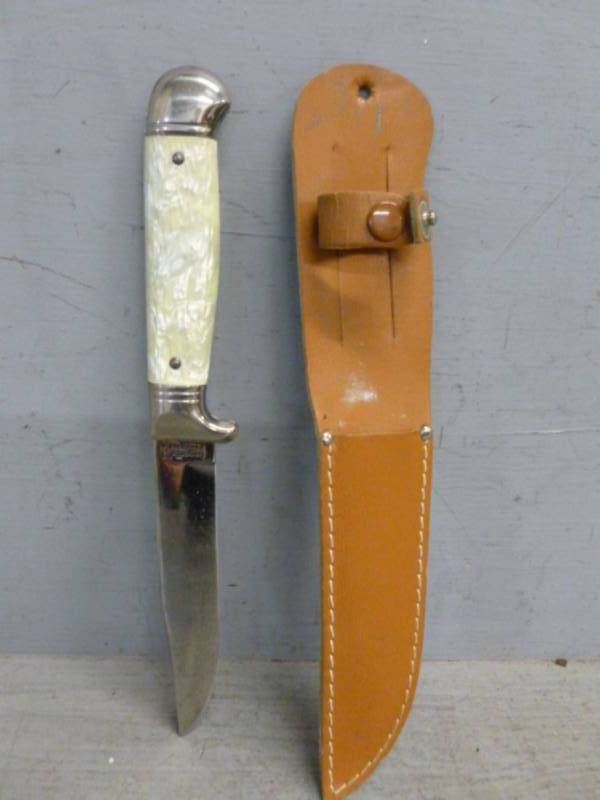 lot 268 image: Vintage Imperial Knife