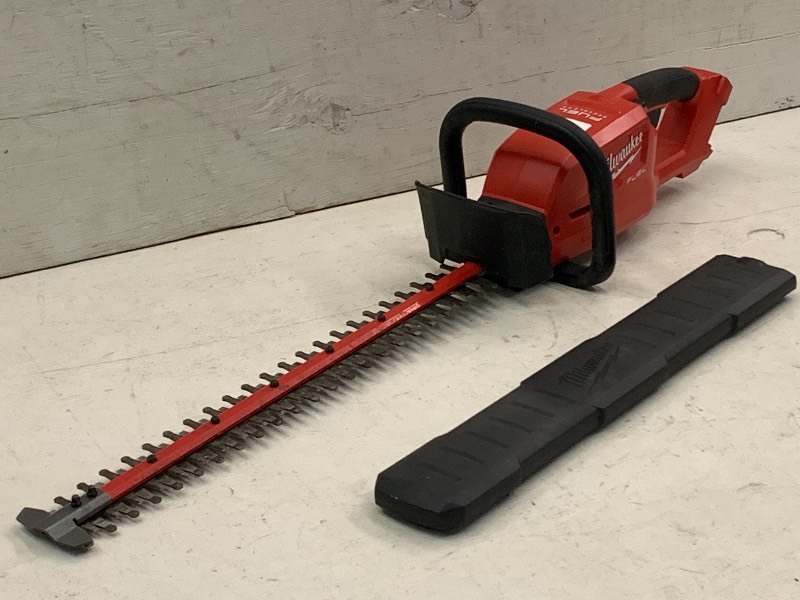 lot 59 image: Milwaukee M18 Fuel 24 Hedge Trimm...