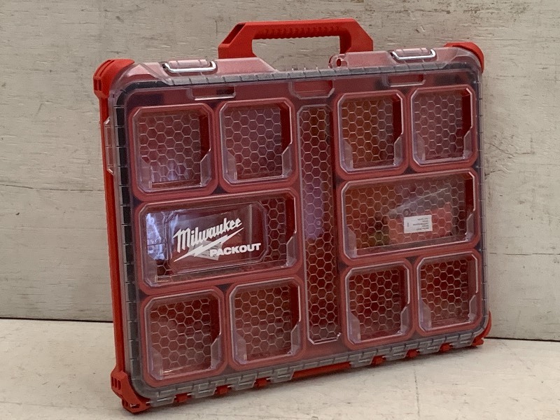 lot 69 image: Milwaukee Packout Low Profile Organ...
