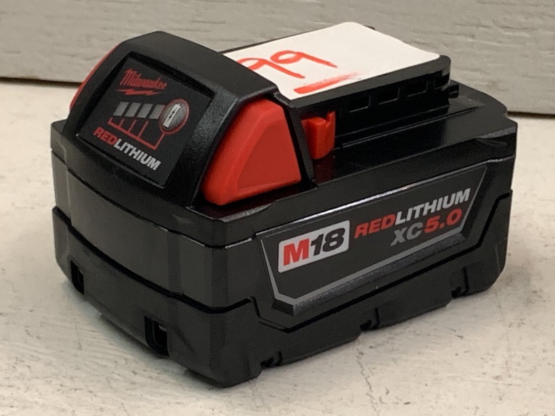 lot 99 image: Milwaukee M18 REDLITHIUM-XC  Extend...