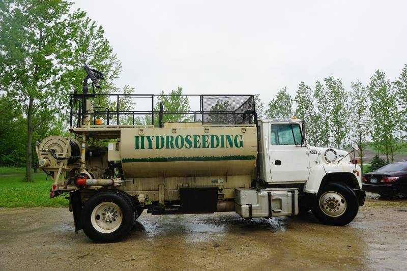 1991 Ford L9000 With Mounted Finn T-170 Hydro Seeder