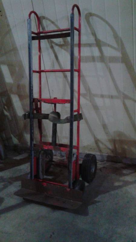 lot 23 image: Large Heavy Duty Moving Dolly, Tire Is Flat, Used, Show Wear
