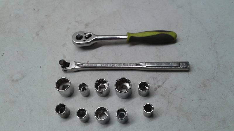 lot 34 image: Lot Of Craftsman Ratchet Tools